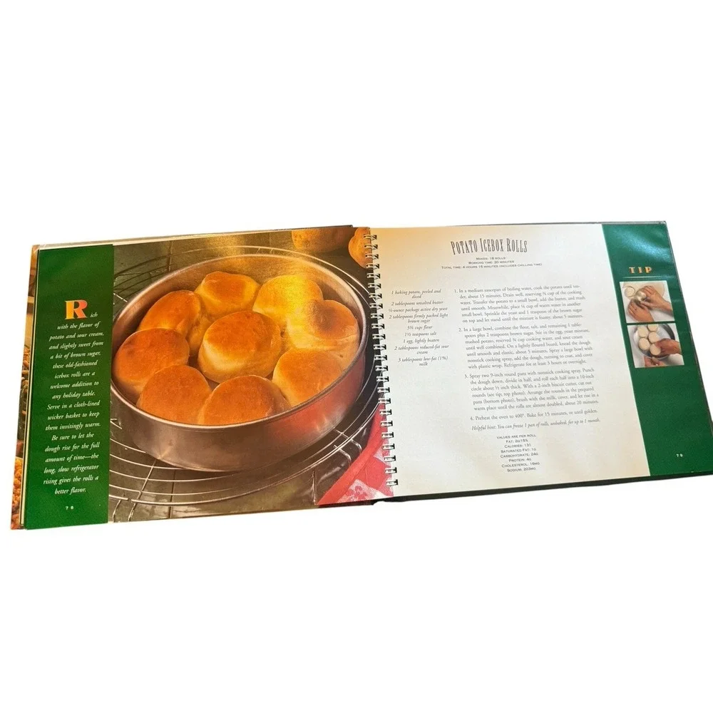 Holiday Cooking by Time-Life Books Editors (1999, Spiral)